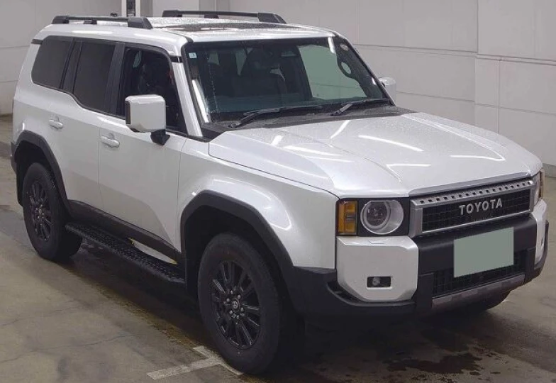 Toyota Land Cruiser 250 Белый
