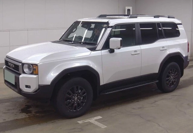 Toyota Land Cruiser 250 Белый