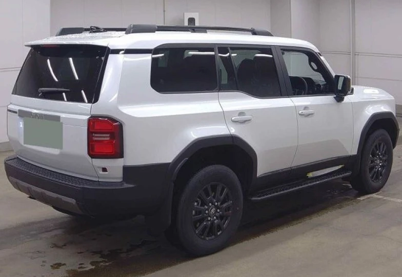 Toyota Land Cruiser 250 Белый