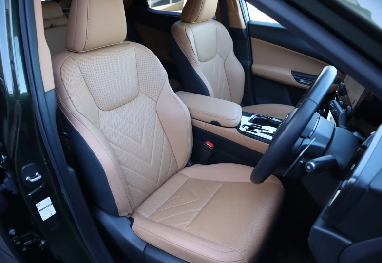 Lexus NX Зеленый