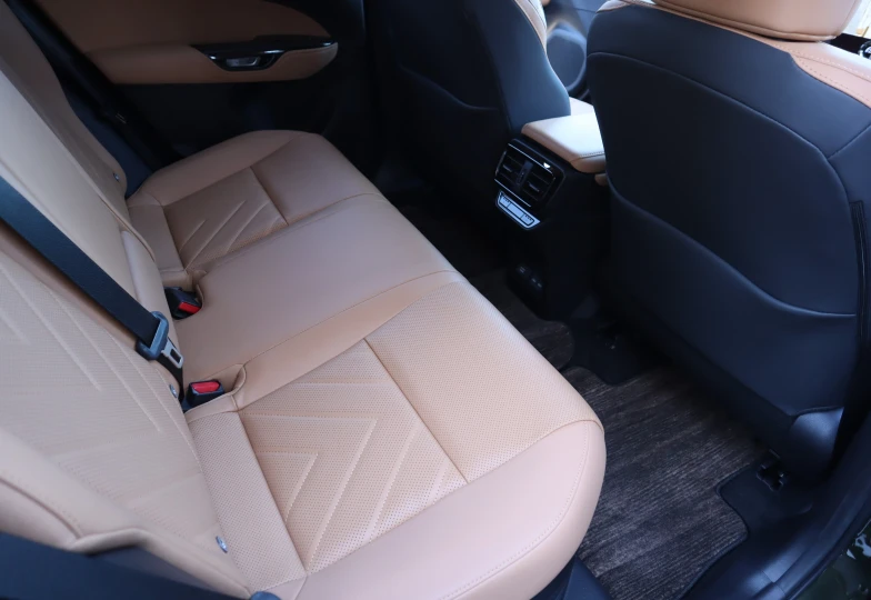 Lexus NX Зеленый
