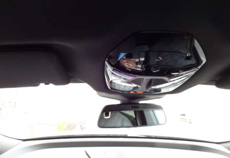BMW iX Черный