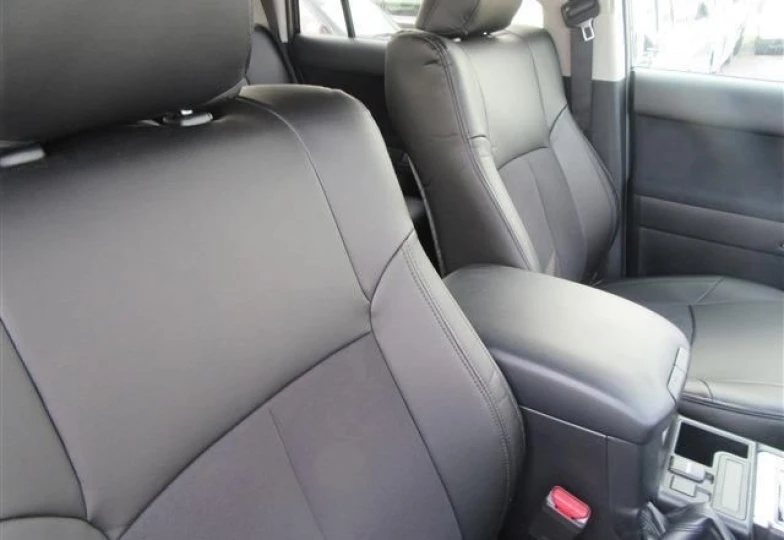 Toyota Land Cruiser Prado Черный