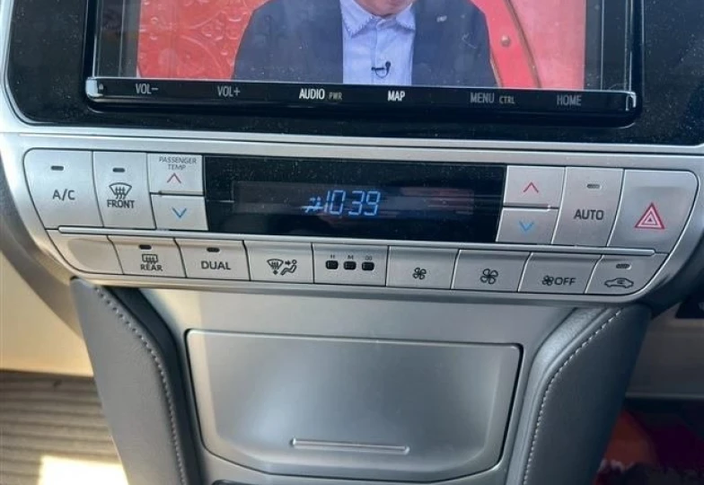 Toyota Land Cruiser Prado Черный