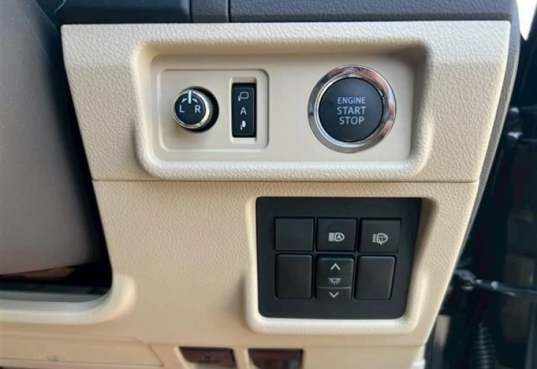 Toyota Land Cruiser Prado Черный