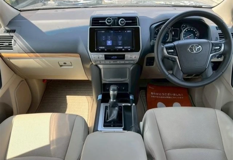 Toyota Land Cruiser Prado Черный