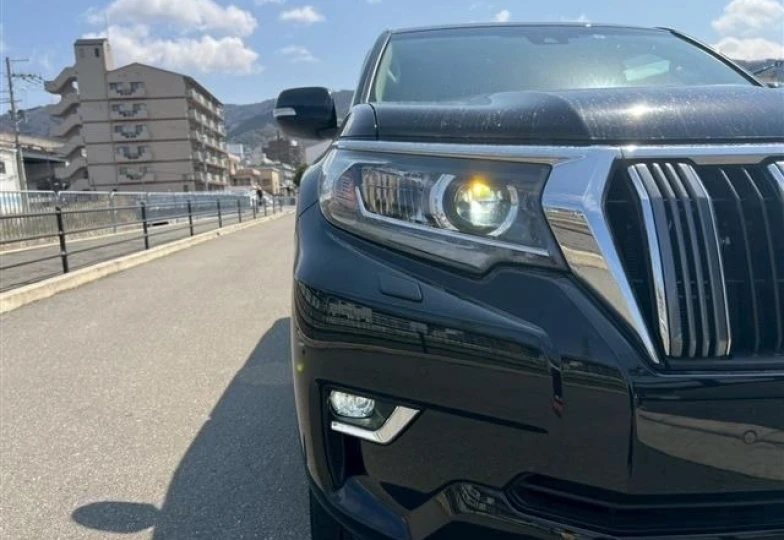 Toyota Land Cruiser Prado Черный