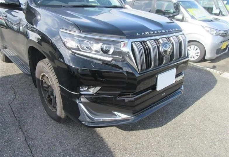 Toyota Land Cruiser Prado Black