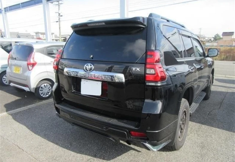 Toyota Land Cruiser Prado Black