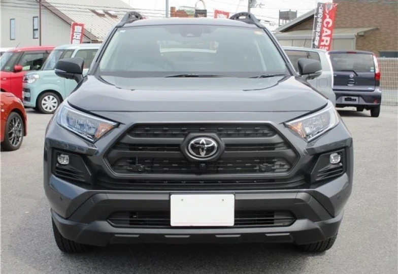 Toyota RAV4 Черный