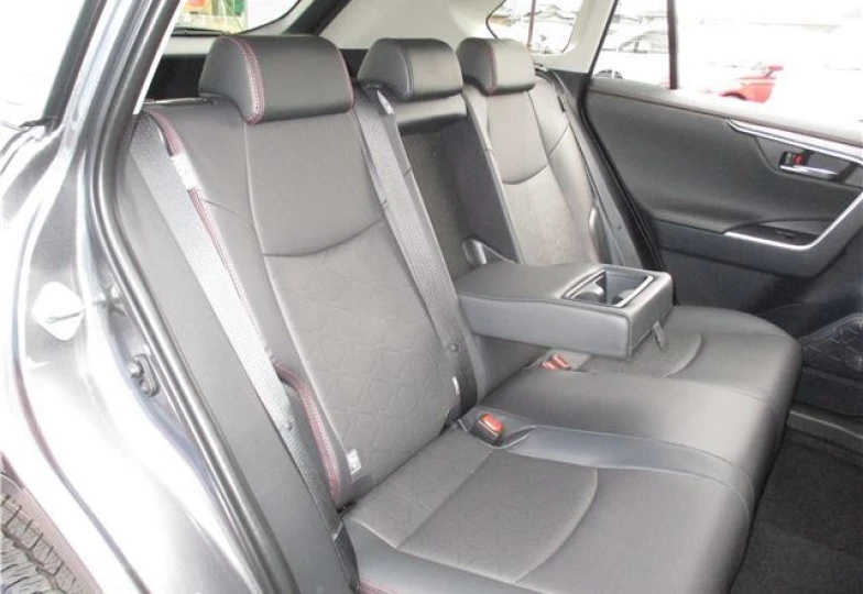 Toyota RAV4 Черный