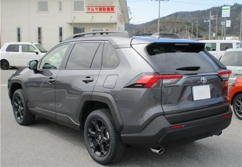 Toyota RAV4 Черный
