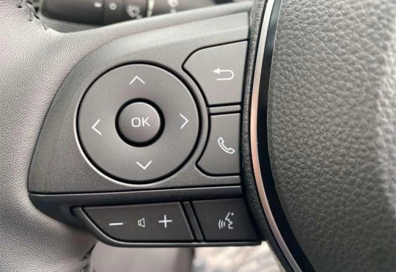 Toyota RAV4 Белый