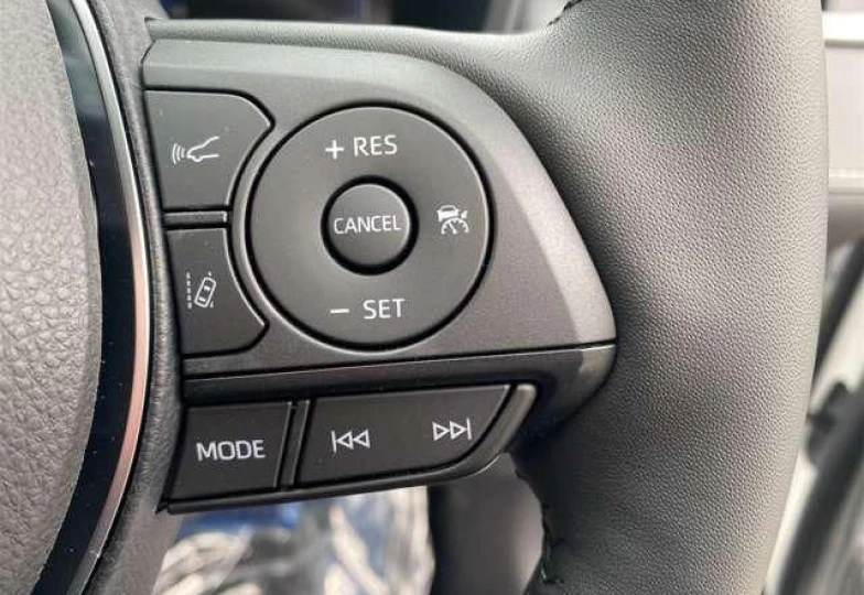 Toyota RAV4 Белый
