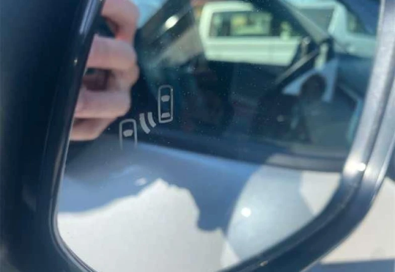 Toyota RAV4 Белый