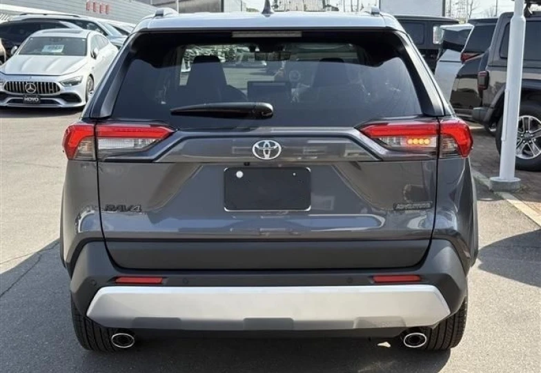 Toyota RAV4 Черный