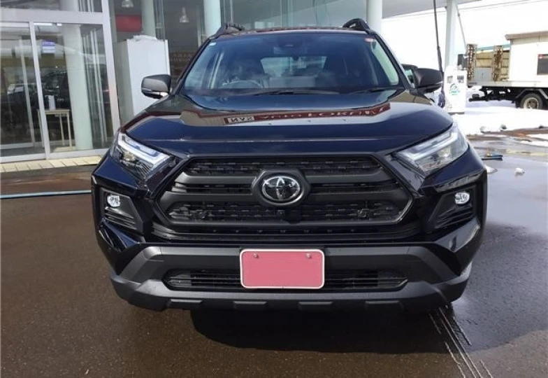 Toyota RAV4 Черный