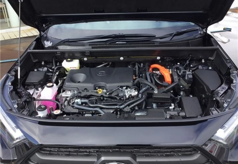 Toyota RAV4 Черный