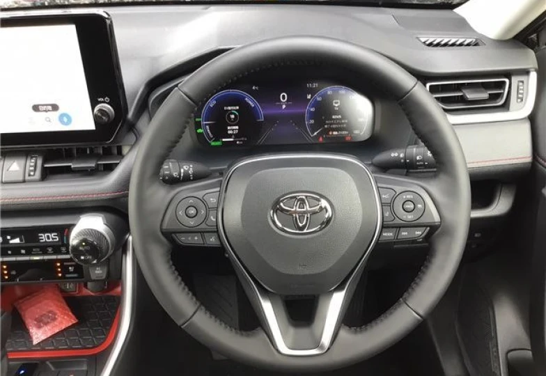 Toyota RAV4 Черный