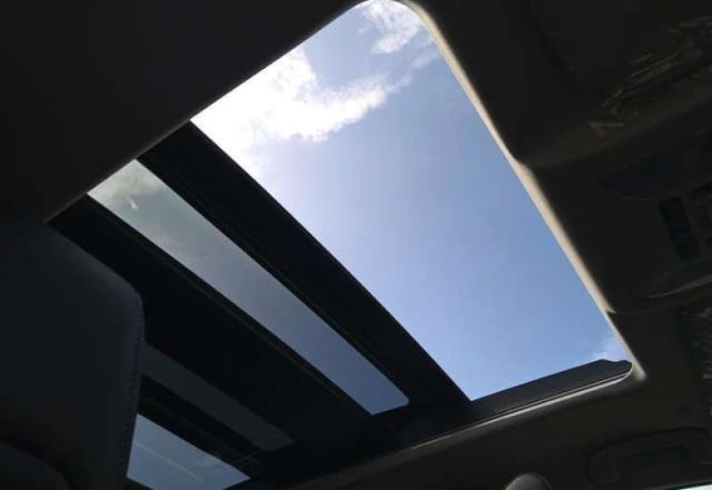 Toyota RAV4 Черный