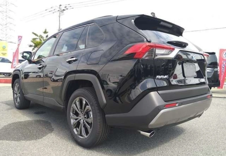 Toyota RAV4 Черный