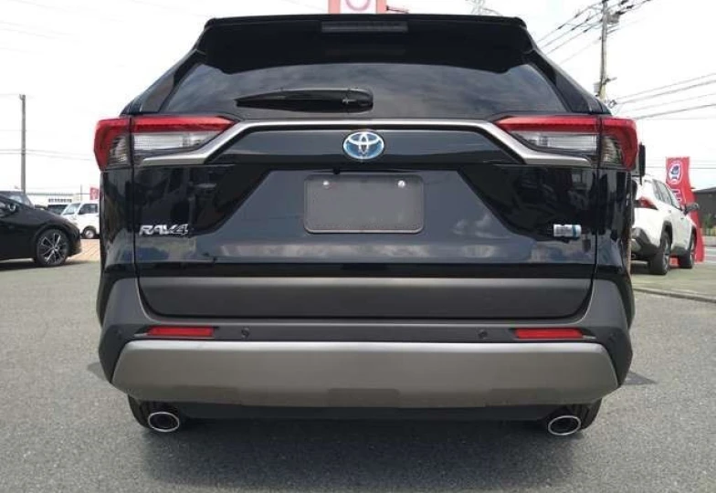 Toyota RAV4 Черный