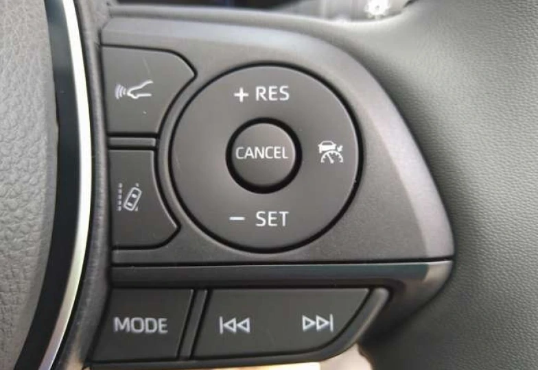 Toyota RAV4 Черный