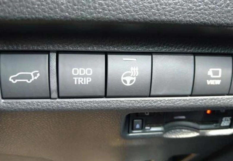 Toyota RAV4 Черный