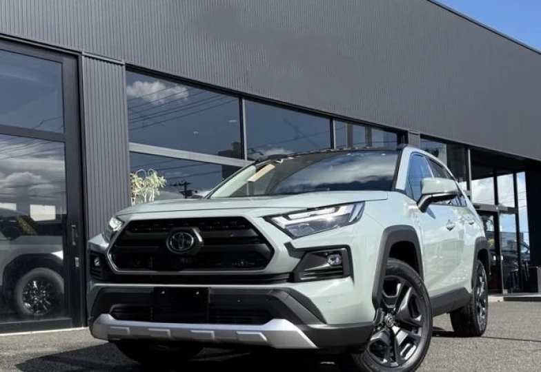 Toyota RAV4 Зеленый