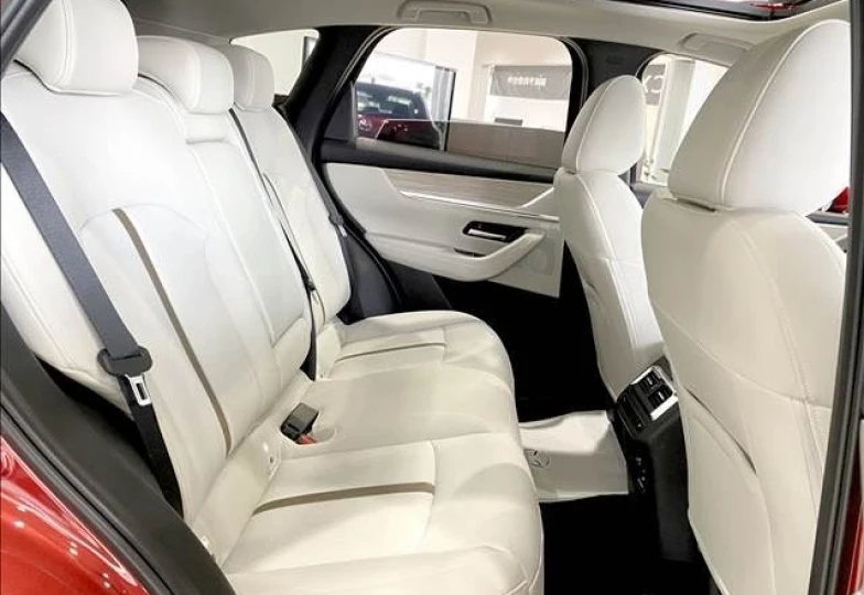 Mazda CX-60 Красный