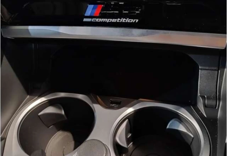 BMW M8 Черный