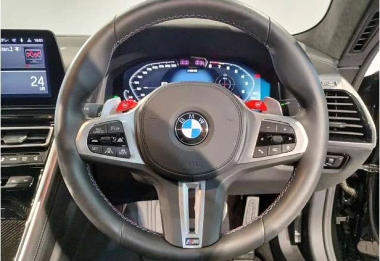 BMW M8 Черный
