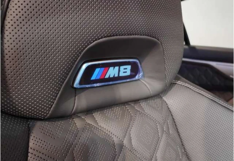 BMW M8 Черный