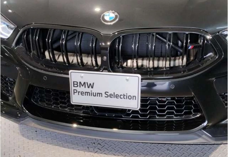 BMW M8 Черный