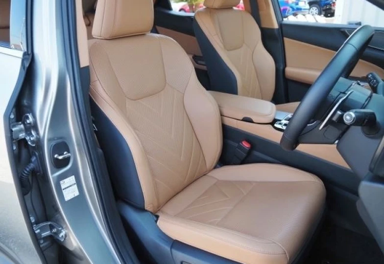 Lexus NX Серый