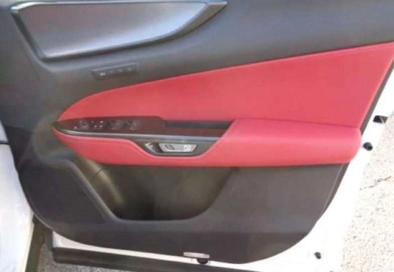 Lexus NX Белый