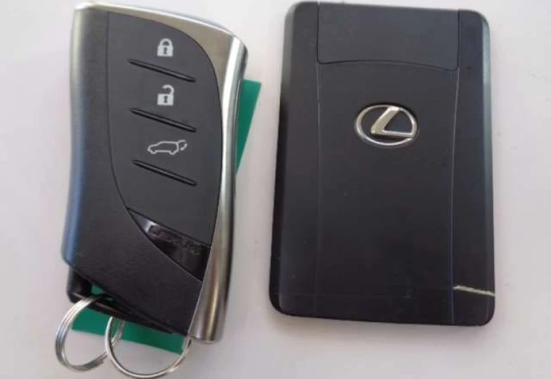 Lexus NX Белый