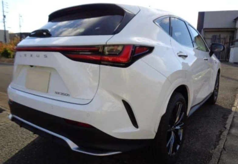 Lexus NX Белый