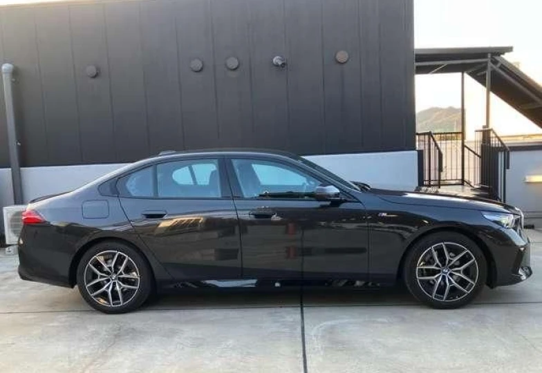 BMW 5 series Черный