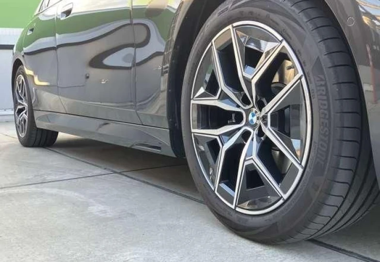 BMW 5 series Черный