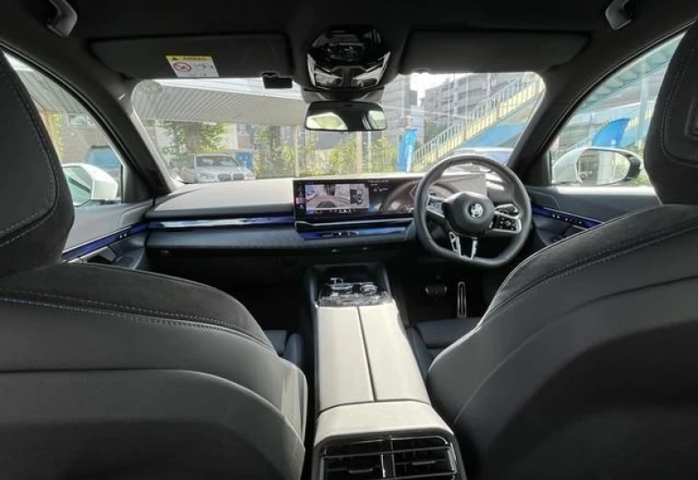 BMW 5 series Белый