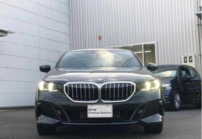BMW 5 series Черный