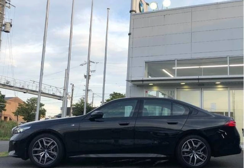 BMW 5 series Черный