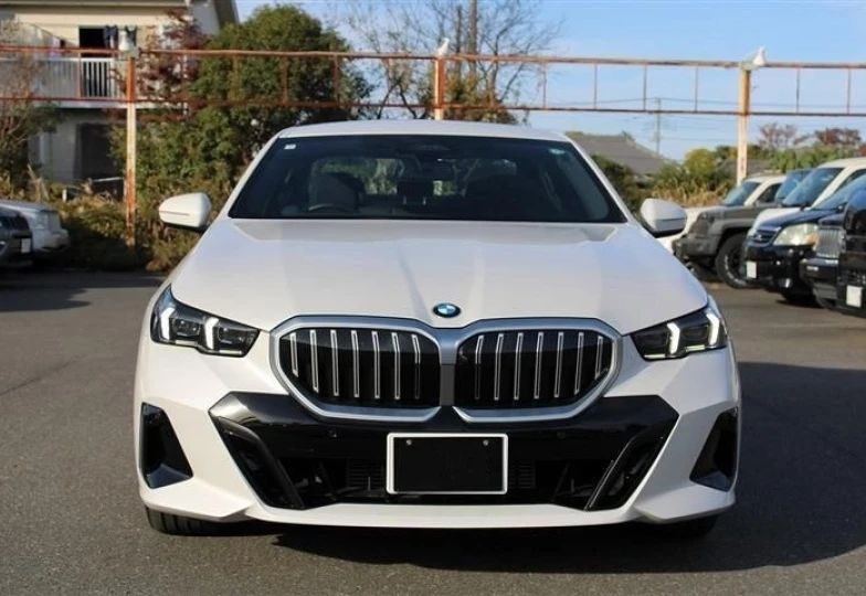 BMW 5 series Белый