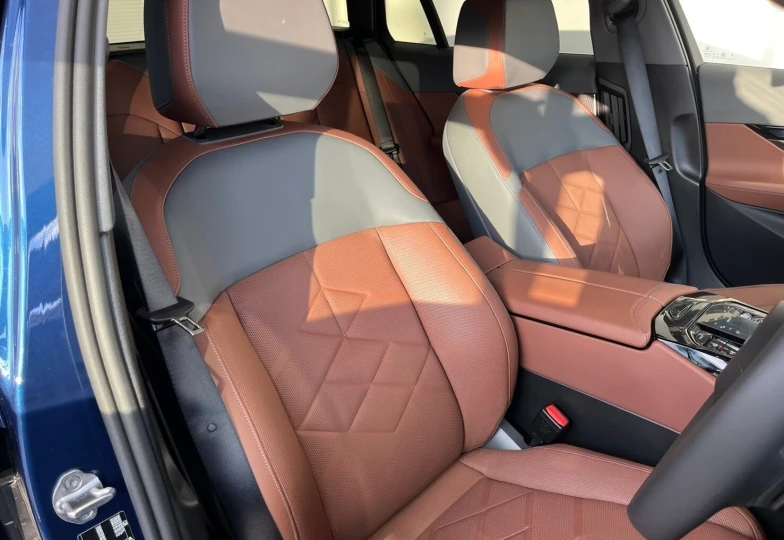 BMW 5 series Синий