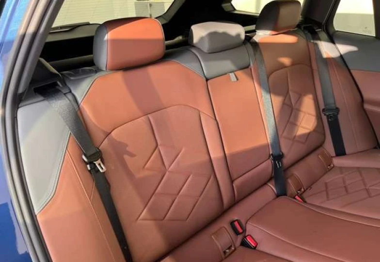 BMW 5 series Синий