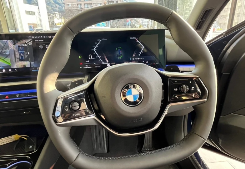 BMW 5 series Синий