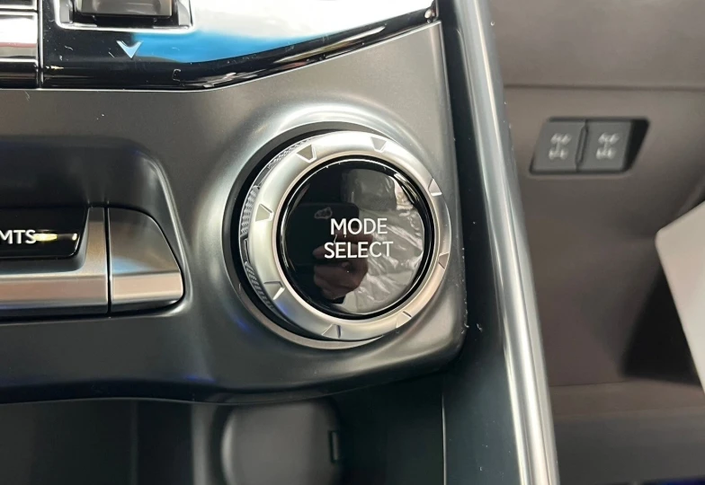 Lexus LX Зеленый