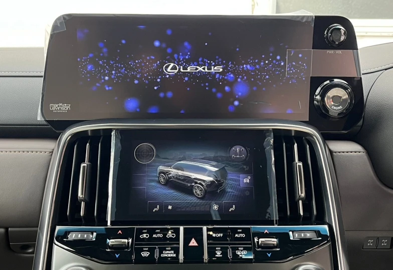 Lexus LX Зеленый