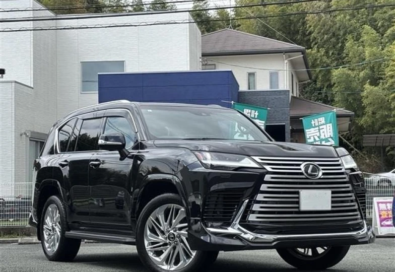 Lexus LX Черный